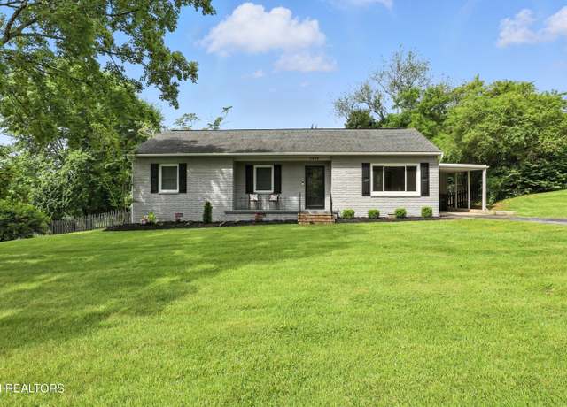 Property at 5409 Wassman Rd, Knoxville, TN 37912, 3 beds, 2 baths
