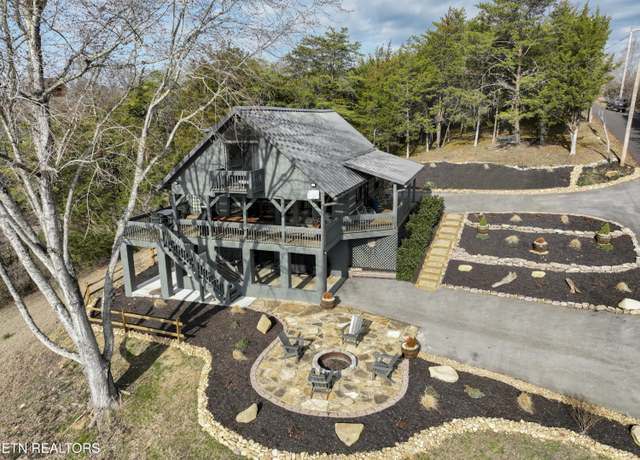 Property at 1019 Moonside Ln, Sevierville, TN 37876, 3 beds, 3 baths