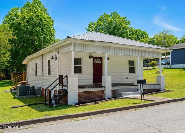 Property at 1504 Palos St, Athens, TN 37303, 2 beds, 1 bath