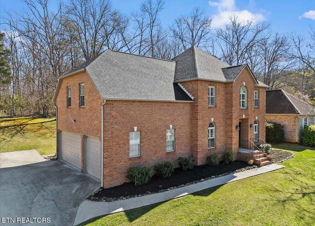 Property at 7050 Rival Ln, Knoxville, TN 37918, 3 beds, 2.5 baths