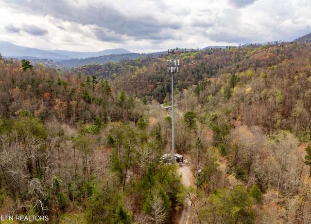 Property at 4274 S King Branch Rd, Sevierville, TN 37876
