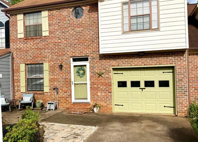 Property at 407 Bayberry Ter, Maryville, TN 37803, 2 beds, 2.5 baths