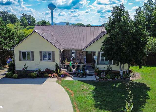 Property at 1266 Sunrise Dr, Sevierville, TN 37862, 3 beds, 3 baths