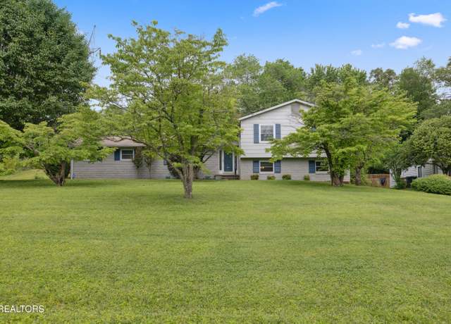 Property at 7613 Luscombe Dr, Knoxville, TN 37919, 4 beds, 3.5 baths