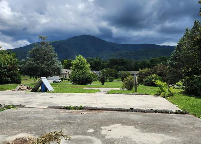Property at 3584 Deer Field Cir, Sevierville, TN 37862