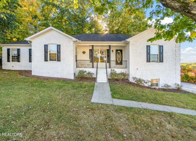 Property at 8536 Reagan Woods Ln, Knoxville, TN 37931, 4 beds, 3.5 baths