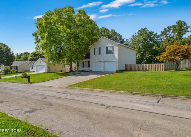 Property at 1720 Chesapeake Dr, Athens, TN 37303, 3 beds, 2.5 baths