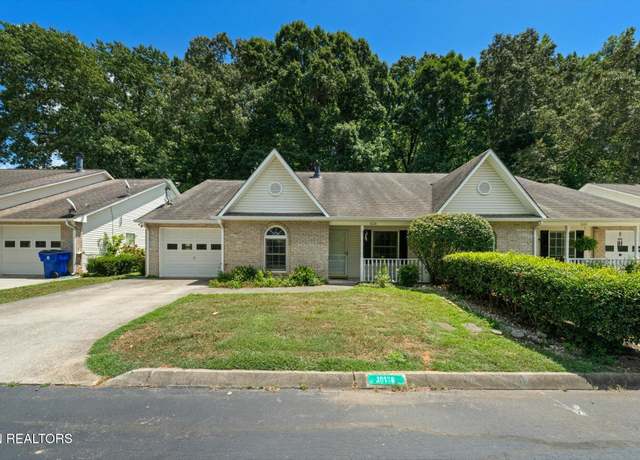 Property at 10138 Bellflower Way, Knoxville, TN 37932, 3 beds, 2 baths