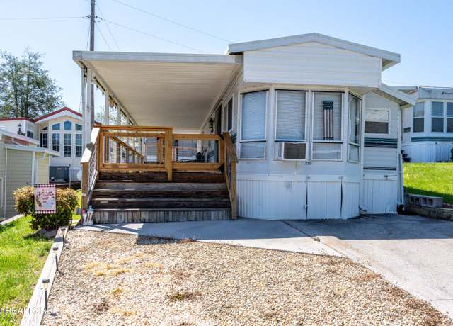 Property at 1142 Kinglet St, Townsend, TN 37882, 1 bed, 1 bath