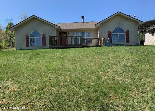 Property at 129 Norfolk Cir, Harrogate, TN 37752, 3 beds, 2 baths