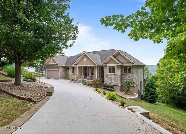 Property at 124 Smokeys Pt, Lafollette, TN 37766, 3 beds, 4.5 baths