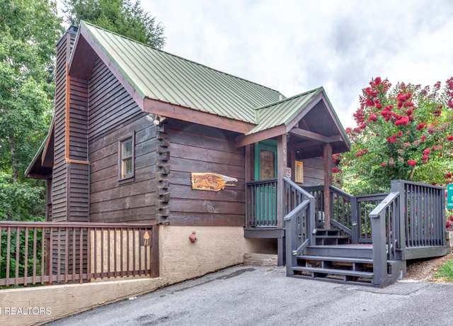 Property at 502 Chickasaw Gap Way, Pigeon Forge, TN 37863, 1 bed, 1.5 baths