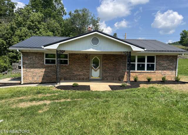 Property at 320 Speaks Br Rd, Rose Hill, VA 24281, 2 beds, 1 bath