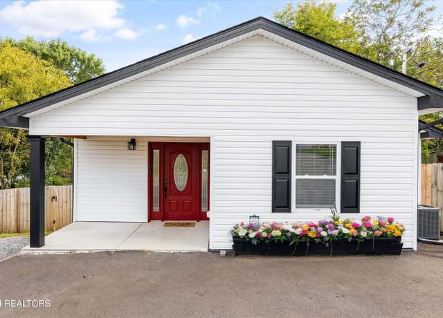 Property at 4309 Geyland Heights Rd, Knoxville, TN 37920, 3 beds, 2 baths