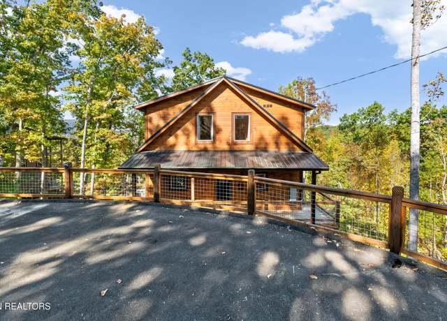 Property at 2876 Pine Haven Dr, Sevierville, TN 37862, 3 beds, 4.5 baths