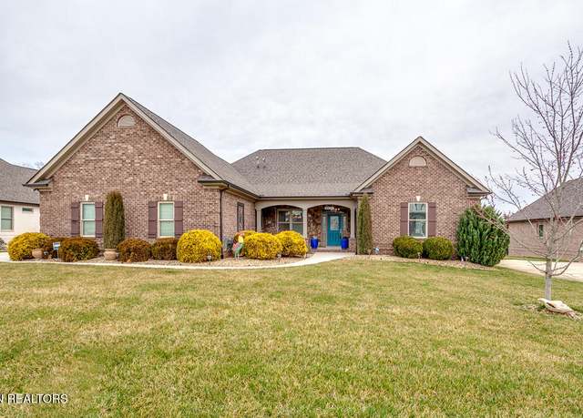 Property at 1700 Fieldstone Dr, Lenoir City, TN 37772, 3 beds, 2.5 baths