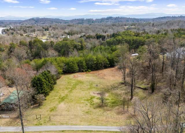 Property at 136 Hidden Cir, Louisville, TN 37777