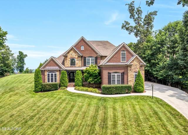 Property at 2100 Jakes Walk Ln, Knoxville, TN 37932, 4 beds, 3.5 baths