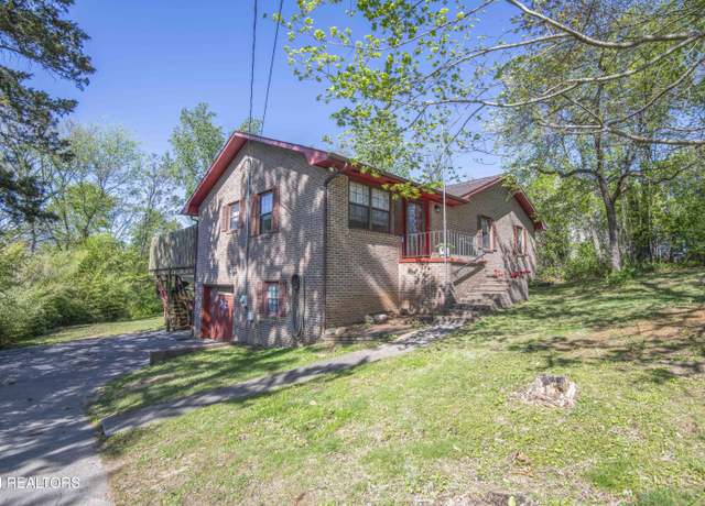 Property at 10601 Bob Gray Rd, Knoxville, TN 37932, 4 beds, 2 baths
