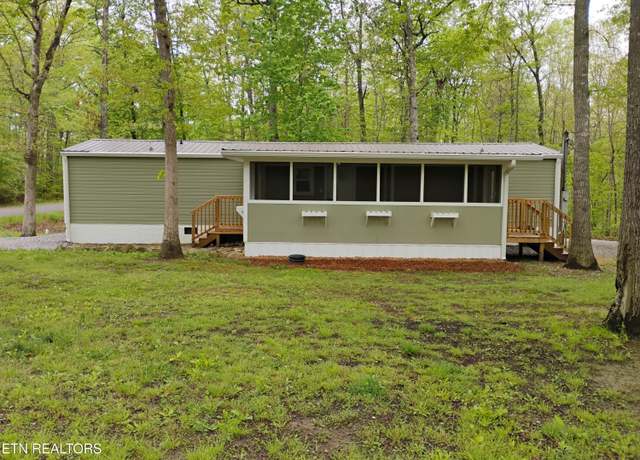 Property at 600 Merrimac Trl, Crossville, TN 38572, 3 beds, 2 baths
