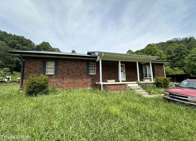 Property at 152 Walden Hollow Ln, Lafollette, TN 37766, 3 beds, 2 baths