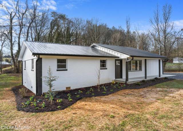 Property at 381 Tanasi Dr, Newport, TN 37821, 4 beds, 3 baths