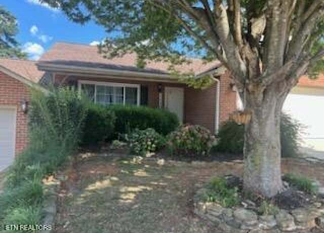 Property at 3908 Spyglass Dr, Maryville, TN 37801, 3 beds, 2.5 baths