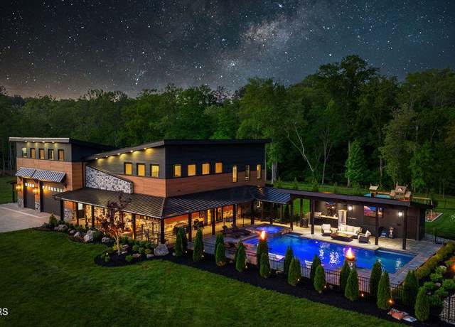 Property at 3311 Guinn Rd, Knoxville, TN 37931, 5 beds, 5 baths