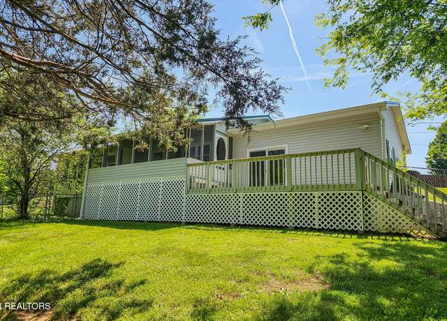 Property at 2844 Eledge Ln, Sevierville, TN 37876, 3 beds, 2 baths
