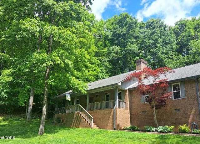 Property at 3848 Dovefield Ct, Louisville, TN 37777, 3 beds, 2.5 baths