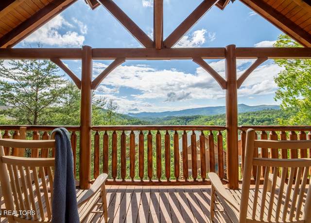 Property at 907 Black Bear Cub Way, Sevierville, TN 37862, 2 beds, 3 baths