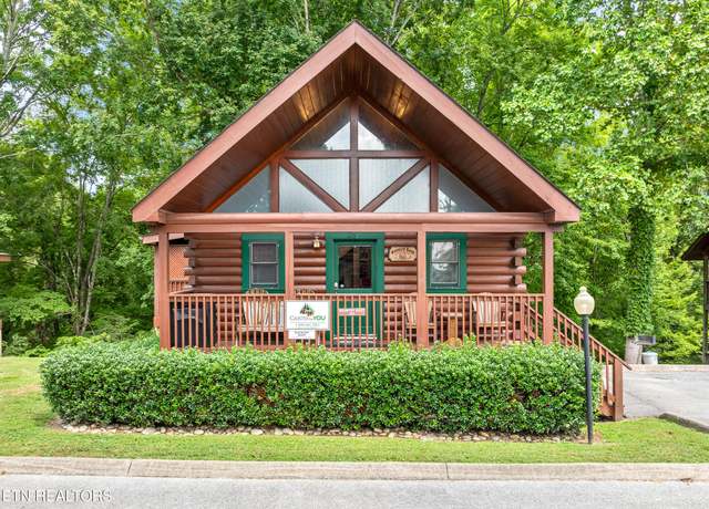 Property at 251 Moose Ridge Way, Pigeon Forge, TN 37863, 2 beds, 2 baths