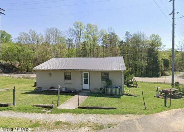 Property at 102 Rostron Ln, Clinton, TN 37716, 2 beds, 1 bath