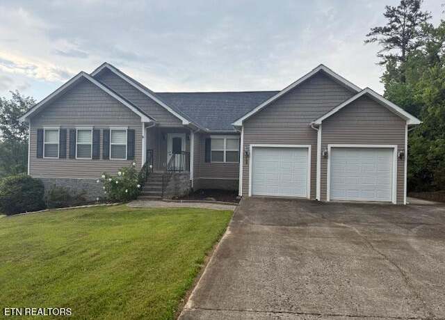 Property at 199 Lakeside Dr, Kingston, TN 37763, 4 beds, 3 baths