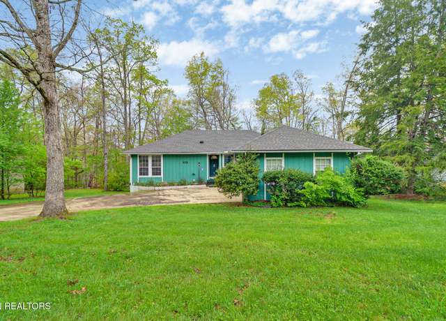 Property at 105 Lakeshire Dr, Fairfield Glade, TN 38558, 3 beds, 2 baths
