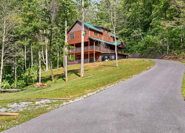 Property at 3181 Thomas Headrick Rd, Sevierville, TN 37862, 4 beds, 4 baths