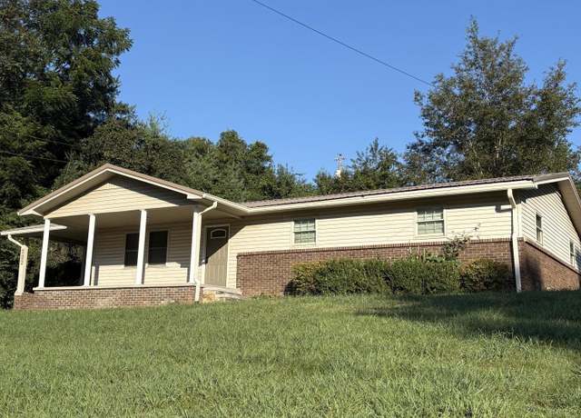 Property at 282 Jay Dr, Tazewell, TN 37879, 3 beds, 2 baths