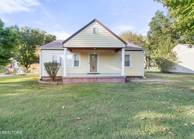 Property at 922 Boaz St, Athens, TN 37303, 3 beds, 2 baths