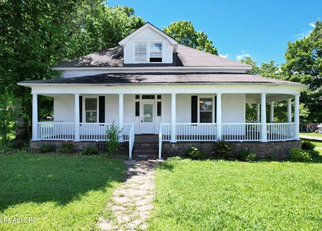 Property at 309 Englewood Ave, Englewood, TN 37329, 5 beds, 3 baths