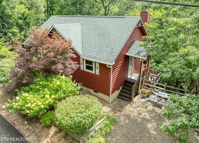 Property at 132 Cutter Gap Rd, Townsend, TN 37882, 2 beds, 2.5 baths