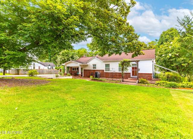 Property at 2201 Lloyd Ave, Knoxville, TN 37920, 3 beds, 2 baths