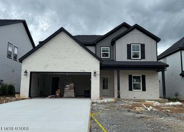 Property at 1306 Ft Craig Trl, Maryville, TN 37803, 4 beds, 3.5 baths
