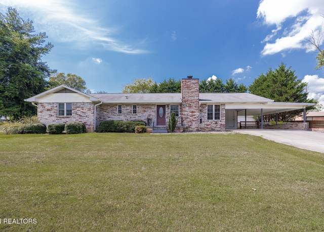 Property at 3209 Lagrange Dr, Maryville, TN 37804, 3 beds, 2 baths