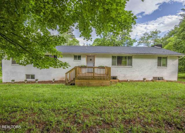 Property at 113 Irwin Dr, Powell, TN 37849, 5 beds, 3 baths