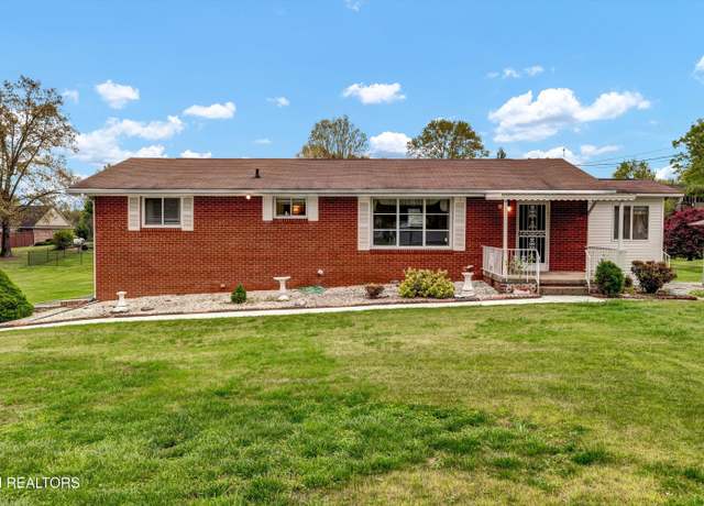 Property at 616 Centeroak Dr, Knoxville, TN 37920, 3 beds, 1.5 baths