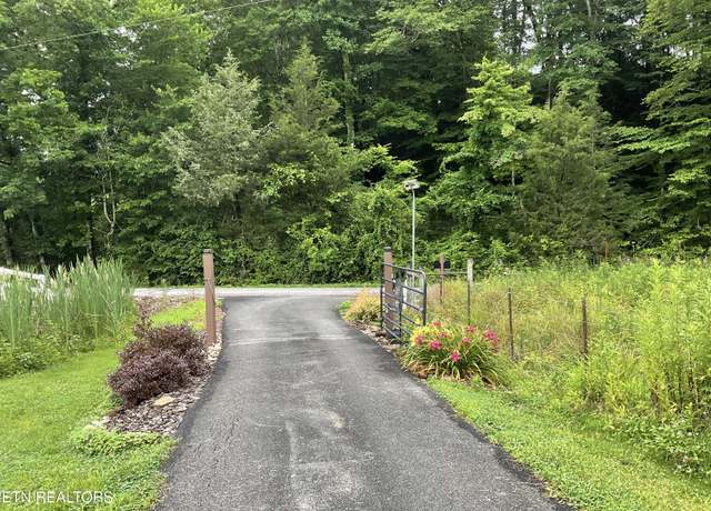 Property at 630 & 632 Bush Rd, Clinton, TN 37716, 3 beds, 2 baths