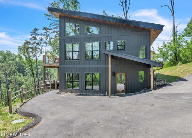 Property at 2216 Headrick Lead, Sevierville, TN 37862, 3 beds, 2.5 baths