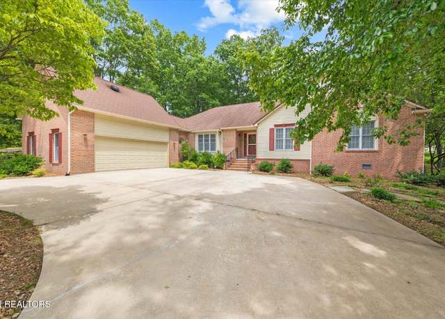 Property at 103 Wickham Ln, Fairfield Glade, TN 38558, 3 beds, 2.5 baths