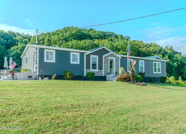 Property at 807 Gists Creek Rd, Sevierville, TN 37876, 3 beds, 3 baths