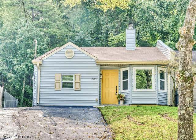 Property at 7644 Chatham Cir, Knoxville, TN 37909, 3 beds, 2 baths